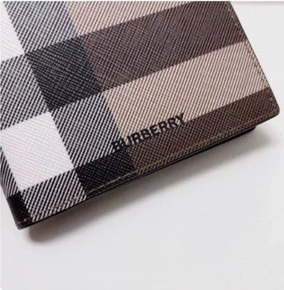 @Burberry Wallet 雙色格紋拼接皮革短夾/320P119 🔥下殺🉐6860
