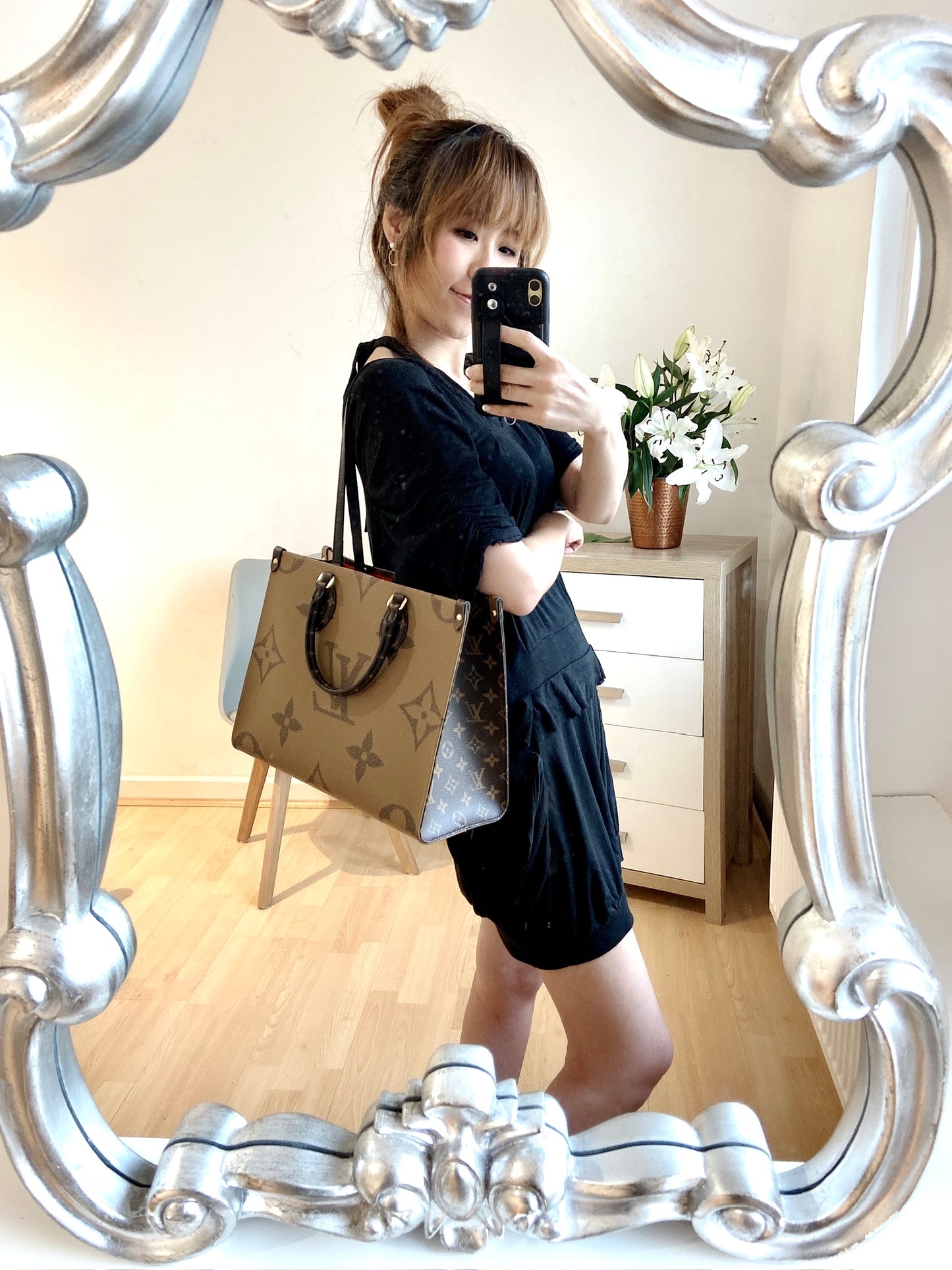 LV OnTheGo MM 中款拼色托特包/2280✨🉐94480