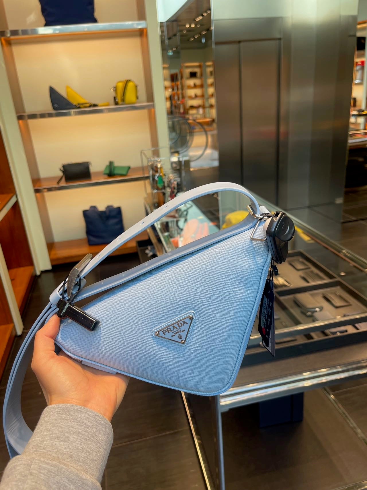 @Prada Bag 品牌經典三角包/1650P990 🔥下殺🉐45350