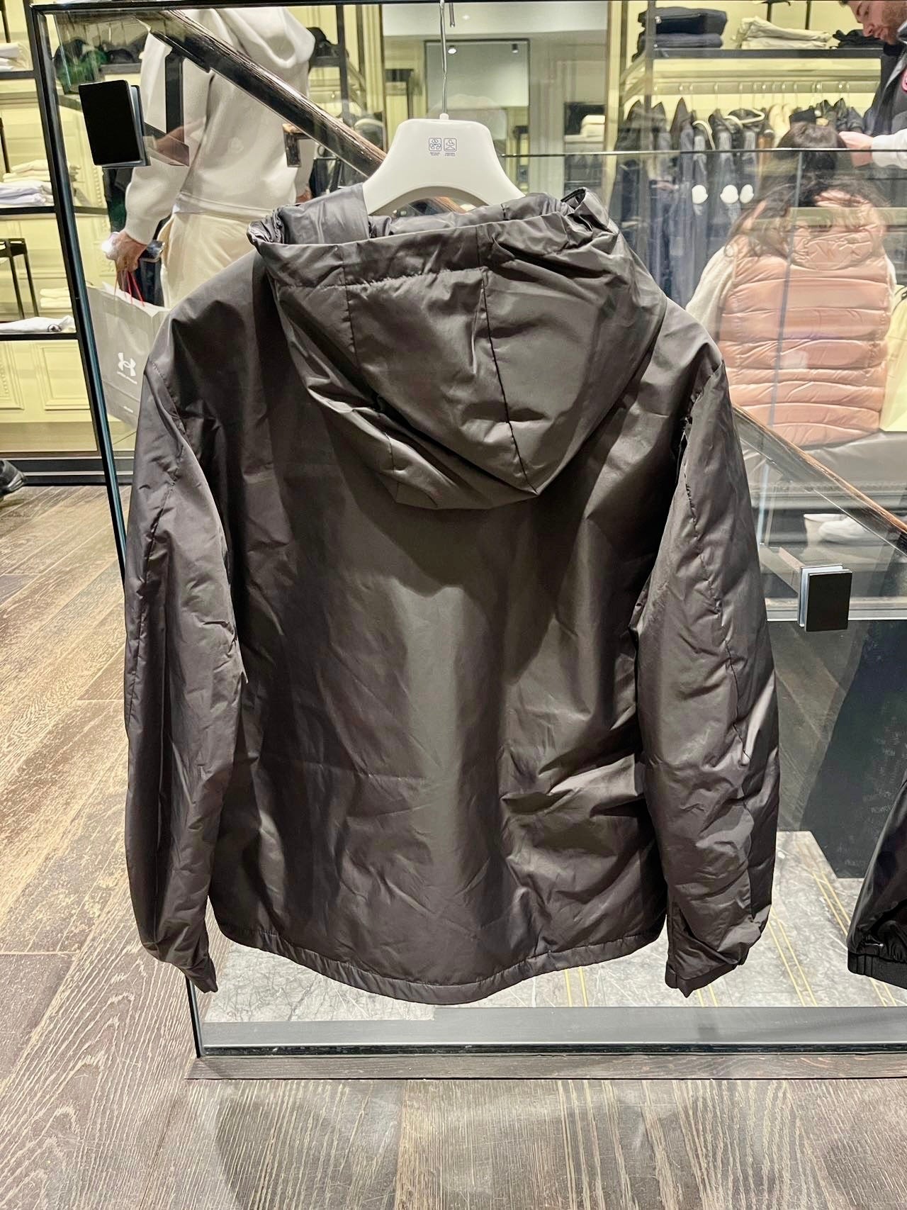 @Moncler 男生款輕薄羽絨外套/502 🔔限時折🉐23590