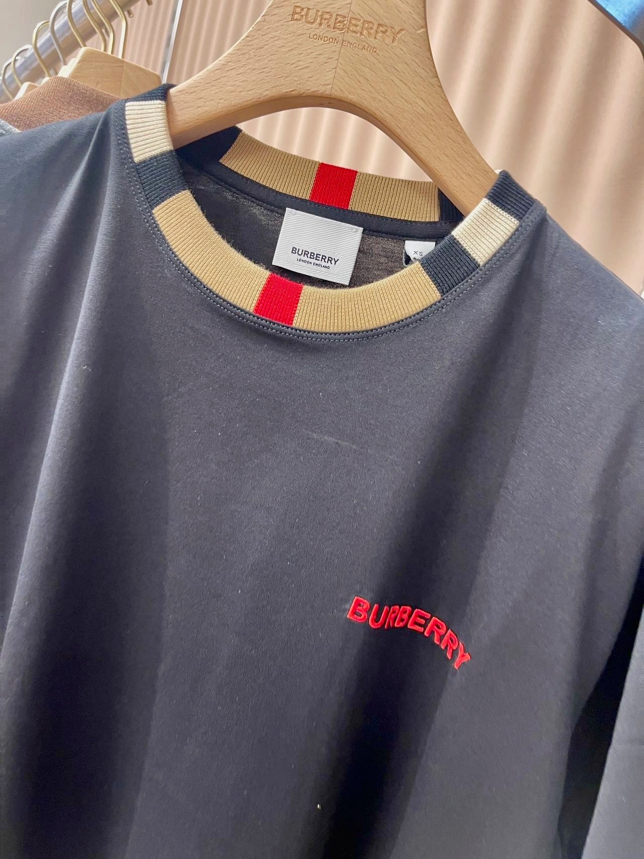 @Burberry T 品牌T恤上衣/250P145🔥下殺🉐7330