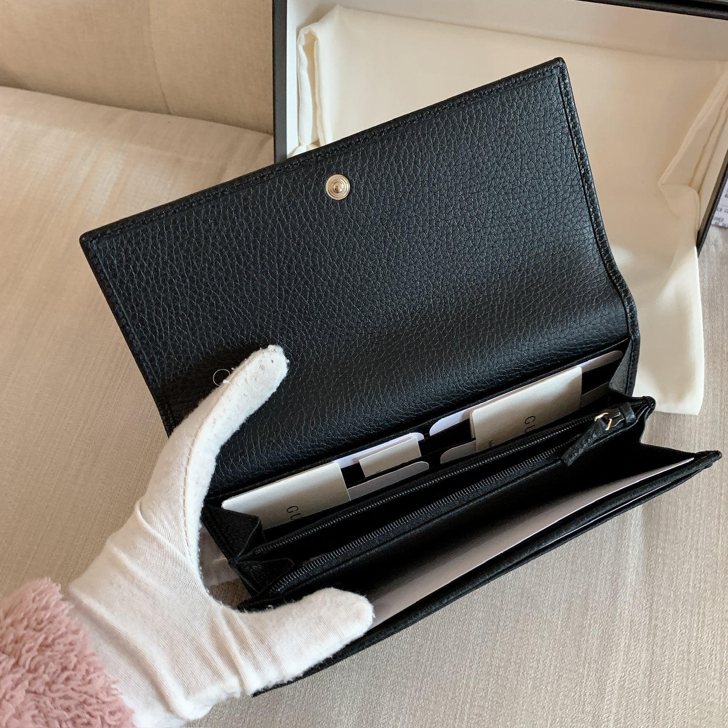 *@Gucci Soho 浮雕翻蓋長夾/390P270 🔔限時折🉐12950