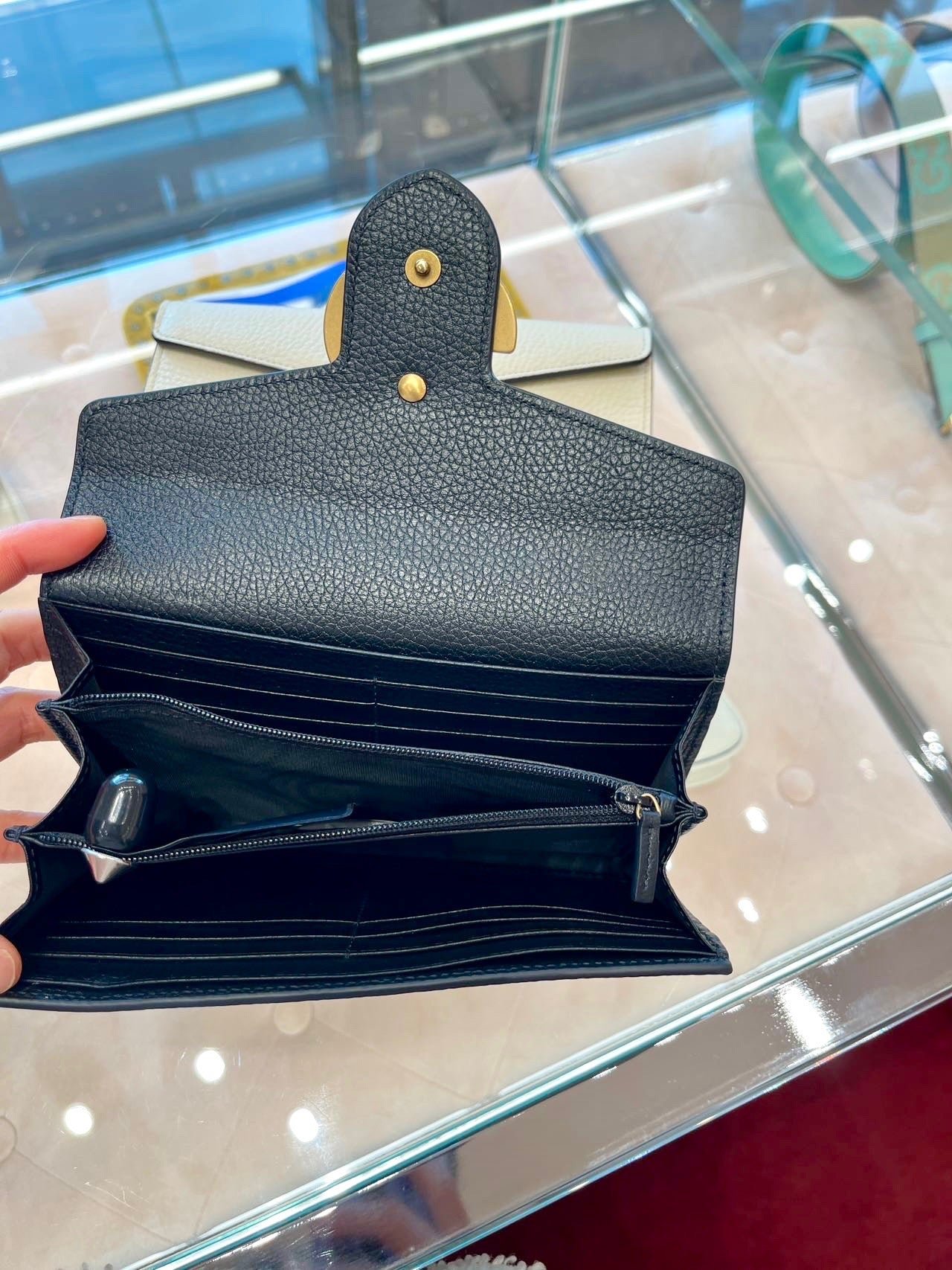 *@Gucci GG Marmont Long W 馬夢長夾/520P355 🔔限時折🉐16980