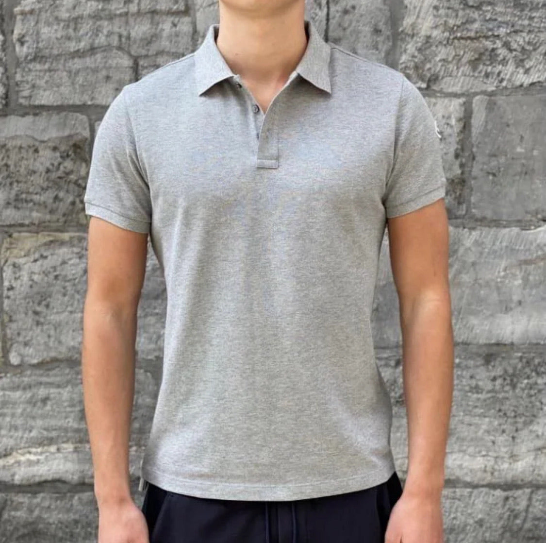 @Moncler Polo 男生款POLO上衣/230P154 🔔限時折🉐8430