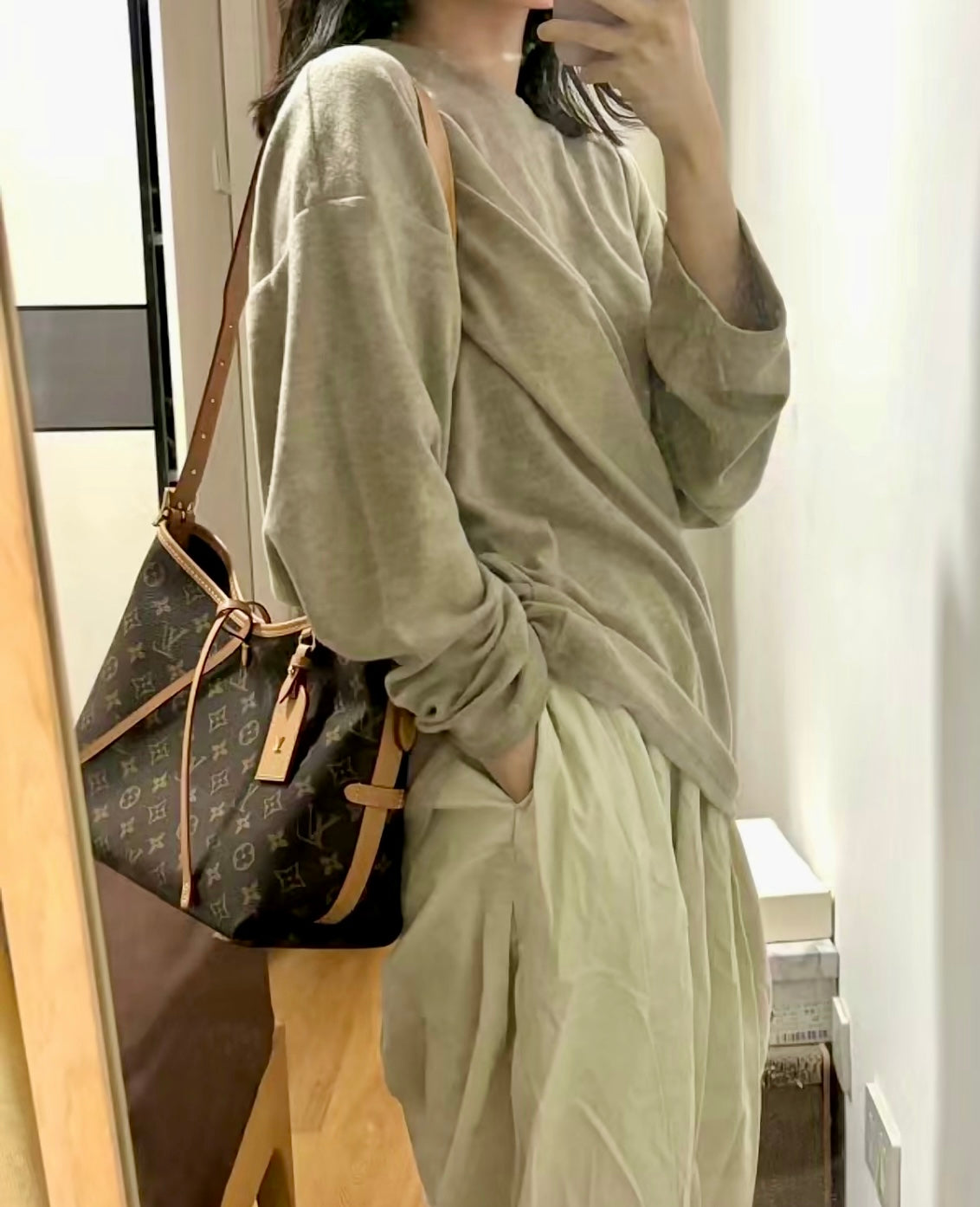 LV CarryAll PM 爆款小款肩背包/2110✨🉐87510