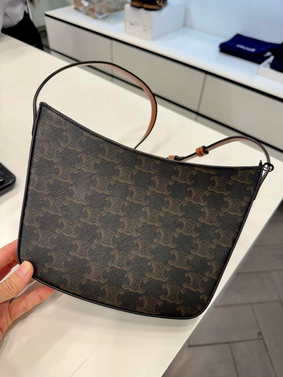 @Celine Outlet Croque M 中款老花腋下包