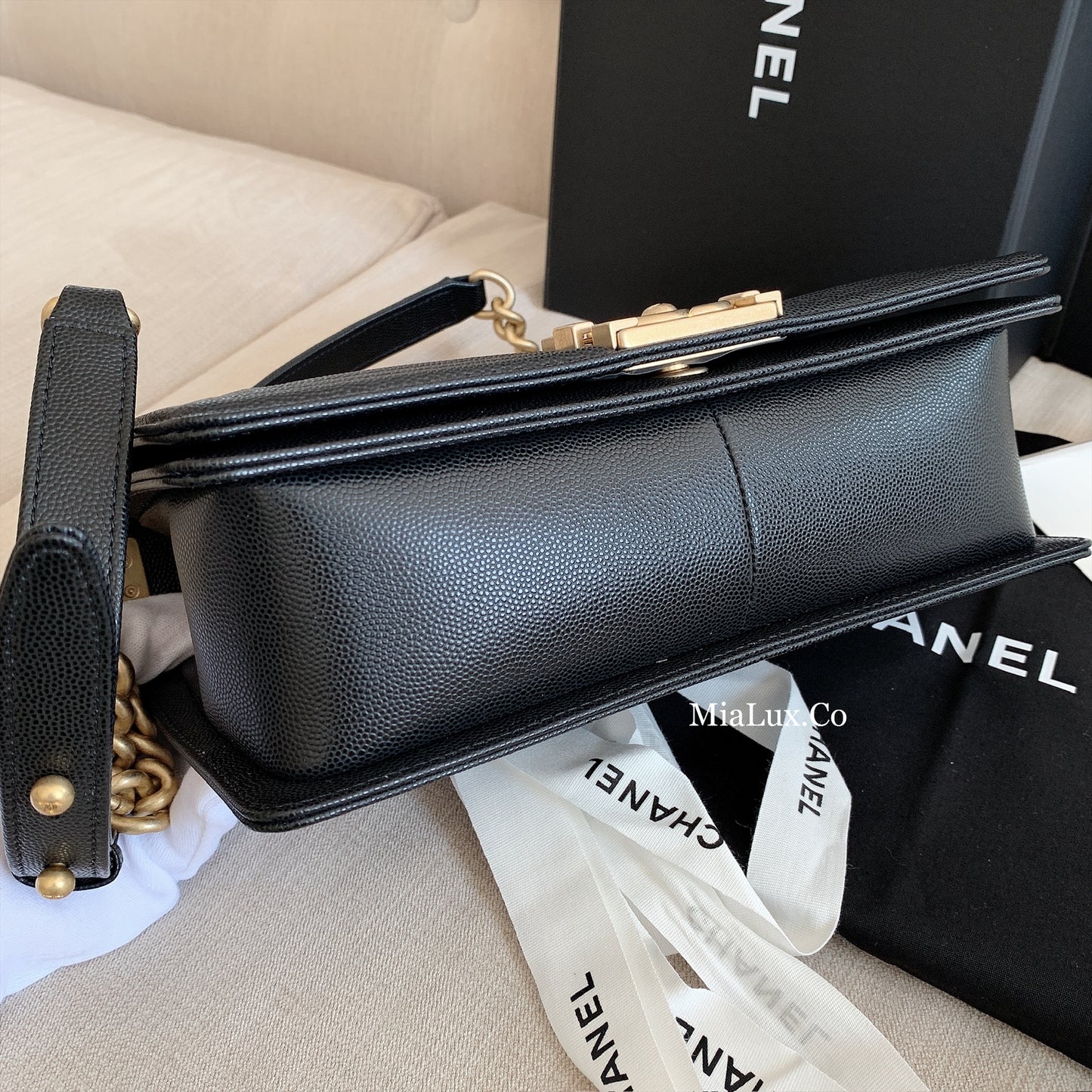 CHANEL BOY M 中款BOY包/5800🉐229980🏷️
