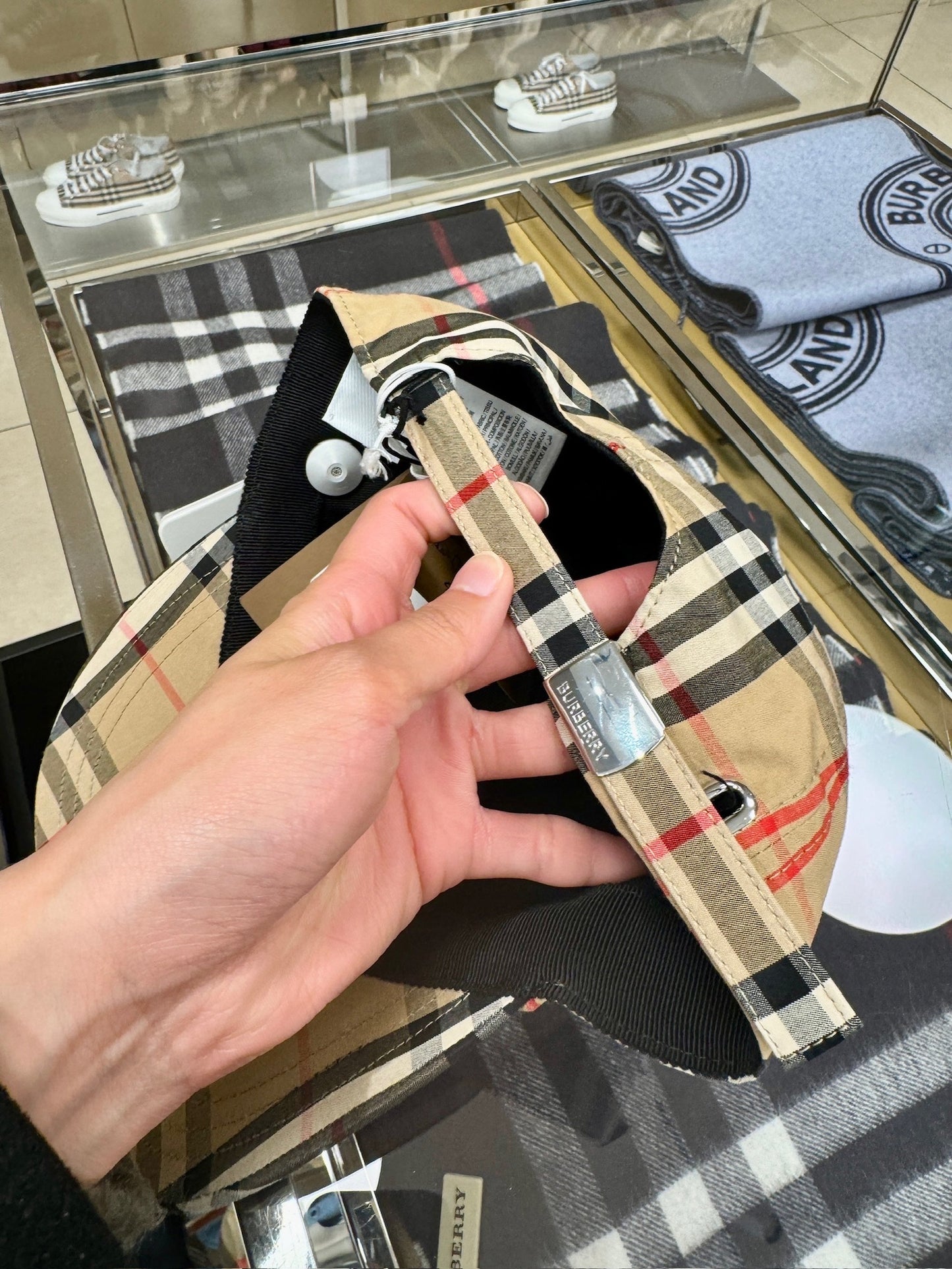 @Burberry TB Cap 格紋棒球帽 🔥下殺🉐6980🏷