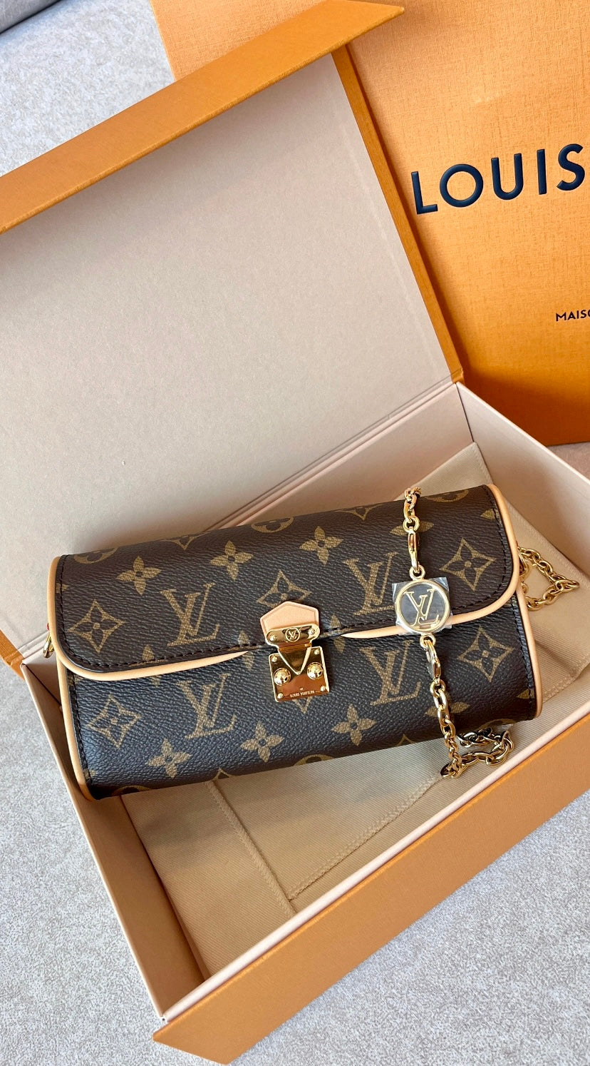 LV Pochette Camille 新款WOC/1170✨🉐50140