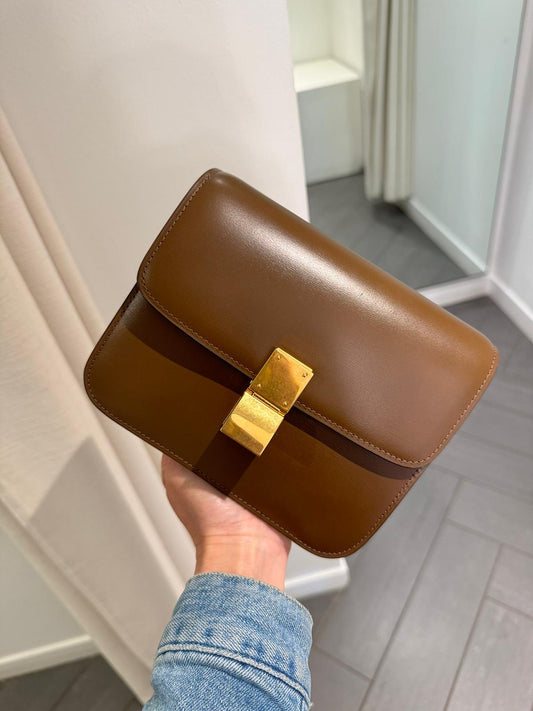 @Celine Classic Box 小牛皮按扣斜背包/2750P1788 🔔限時折🉐81260