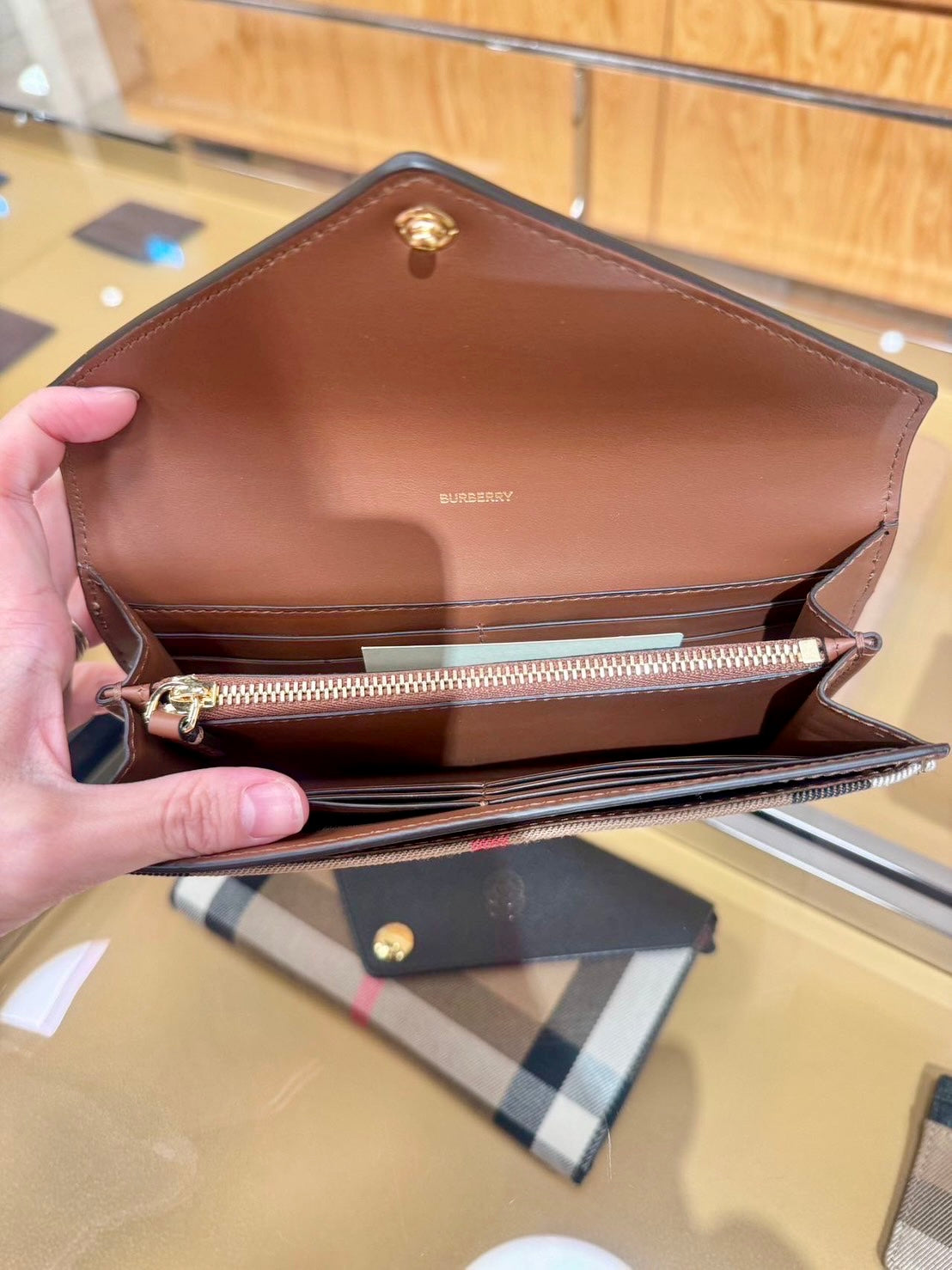 @Burberry▪️Halton 信封長夾/650P189 🔥下殺🉐9310
