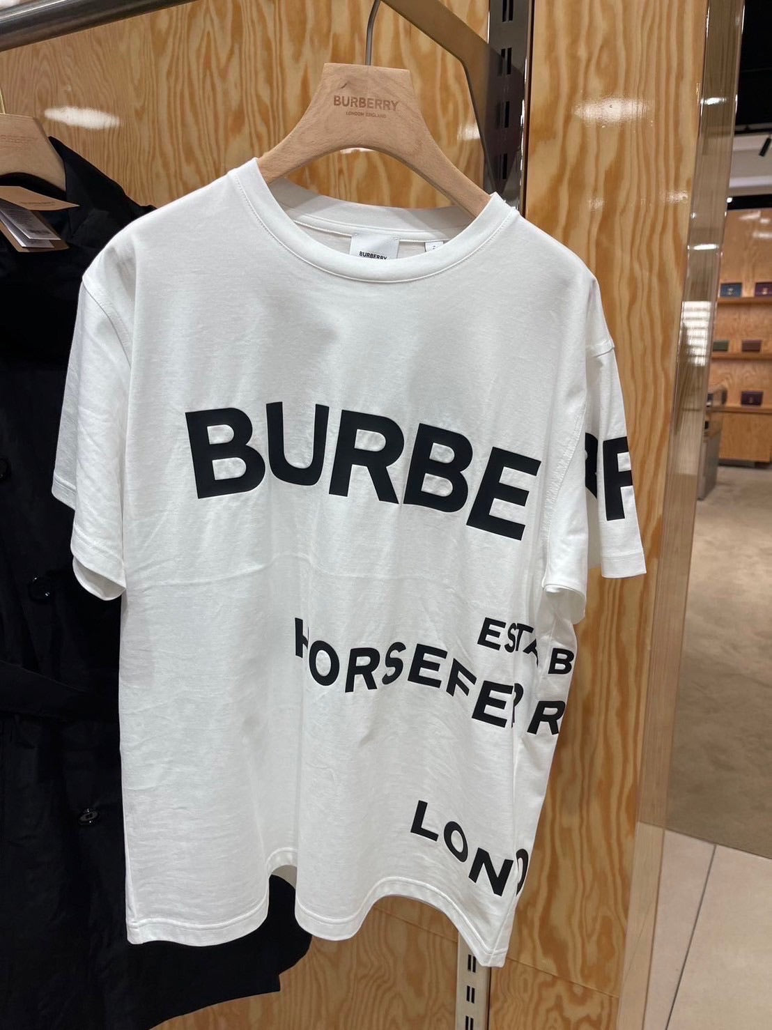 @Burberry T 女款T恤上衣/390P165 🔥下殺🉐8230
