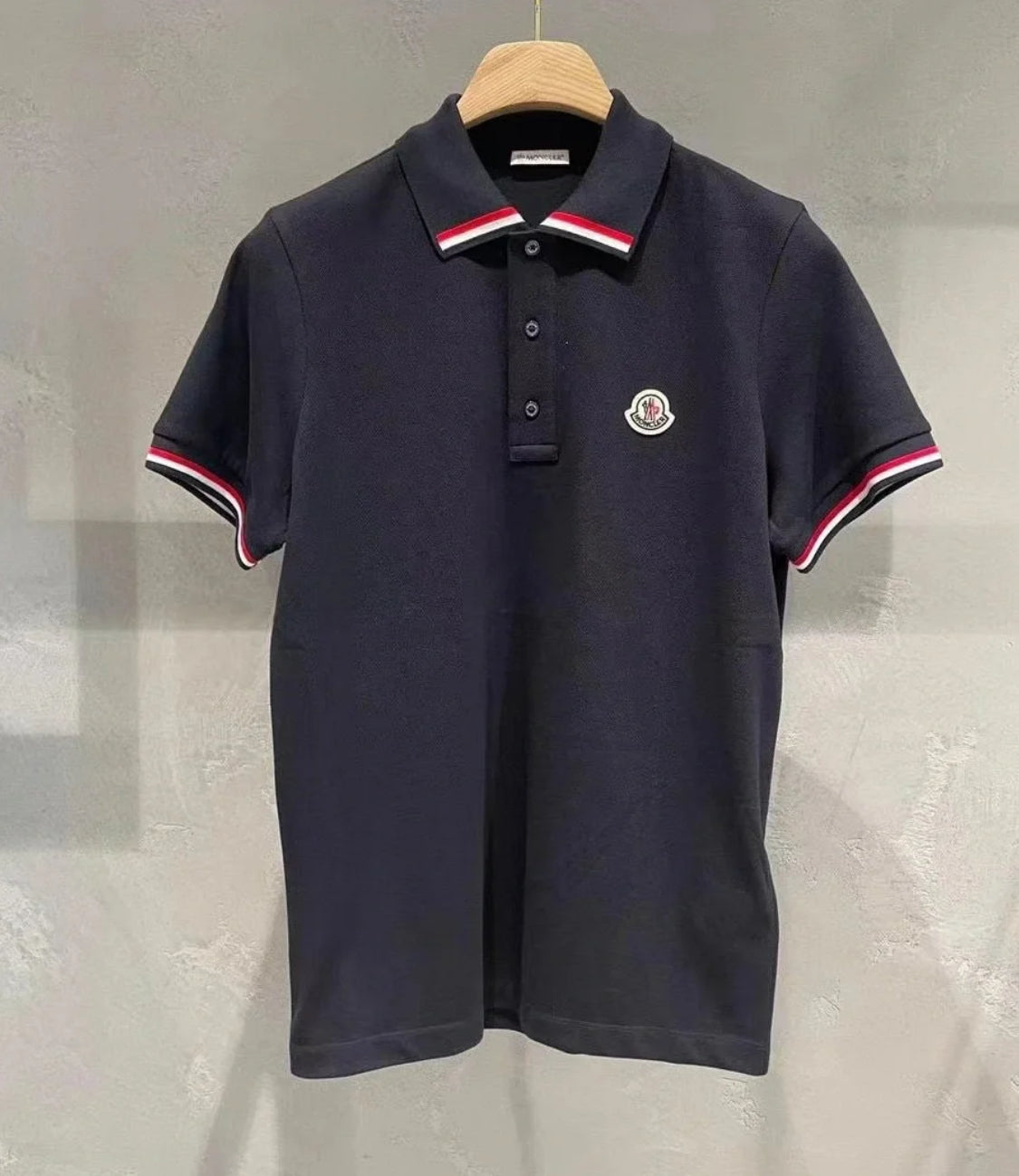 @Moncler 男生款雙領飾邊Polo上衣/177 🔔限時折🉐9470