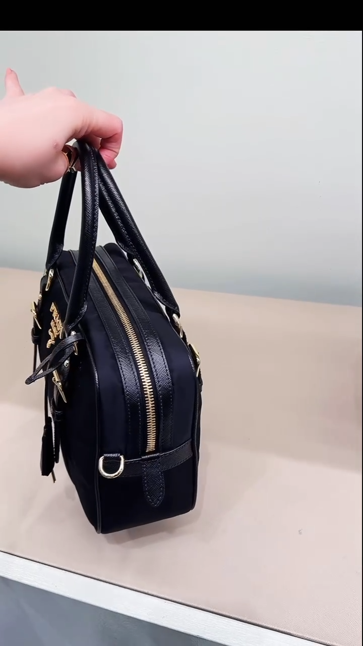 @Prada►Saffian 尼龍腰帶元素包/P910