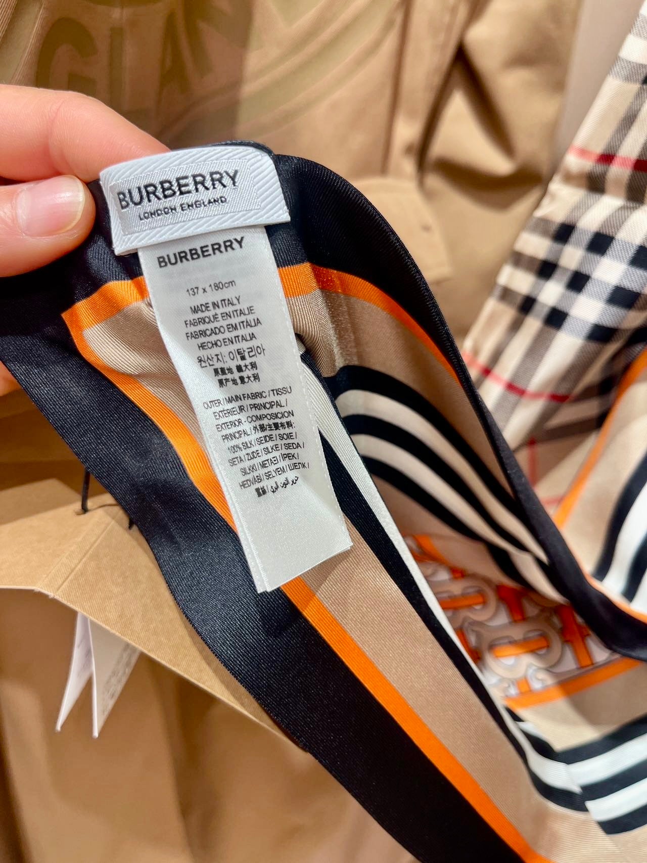 @Burberry 蒙太奇雙面真絲方巾/590P189 🔥下殺🉐9980