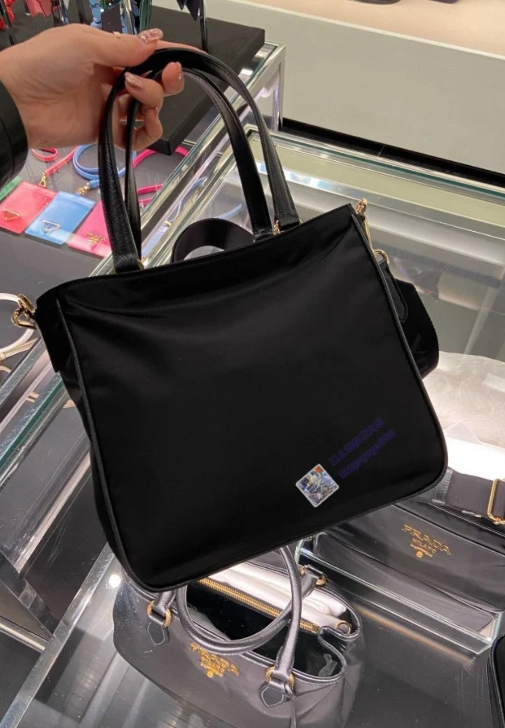 @Prada▪️Tessuto 尼龍肩背手提包/800🔔限時折🉐37000