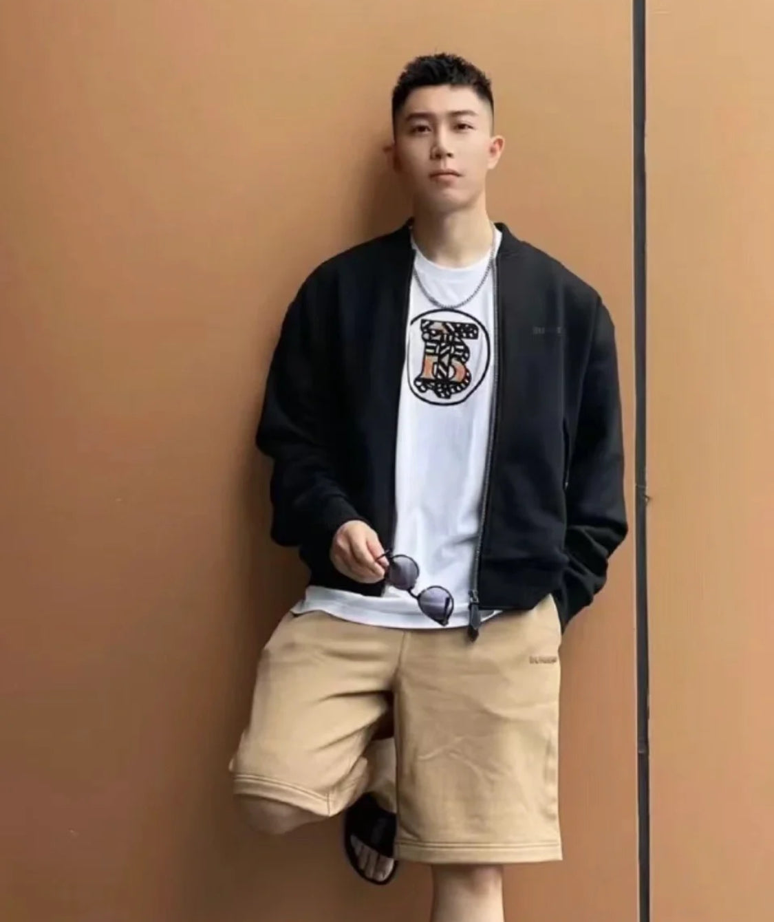 @Burberry Carrick 男女款T恤上衣/490P139 🔥下殺🉐7760