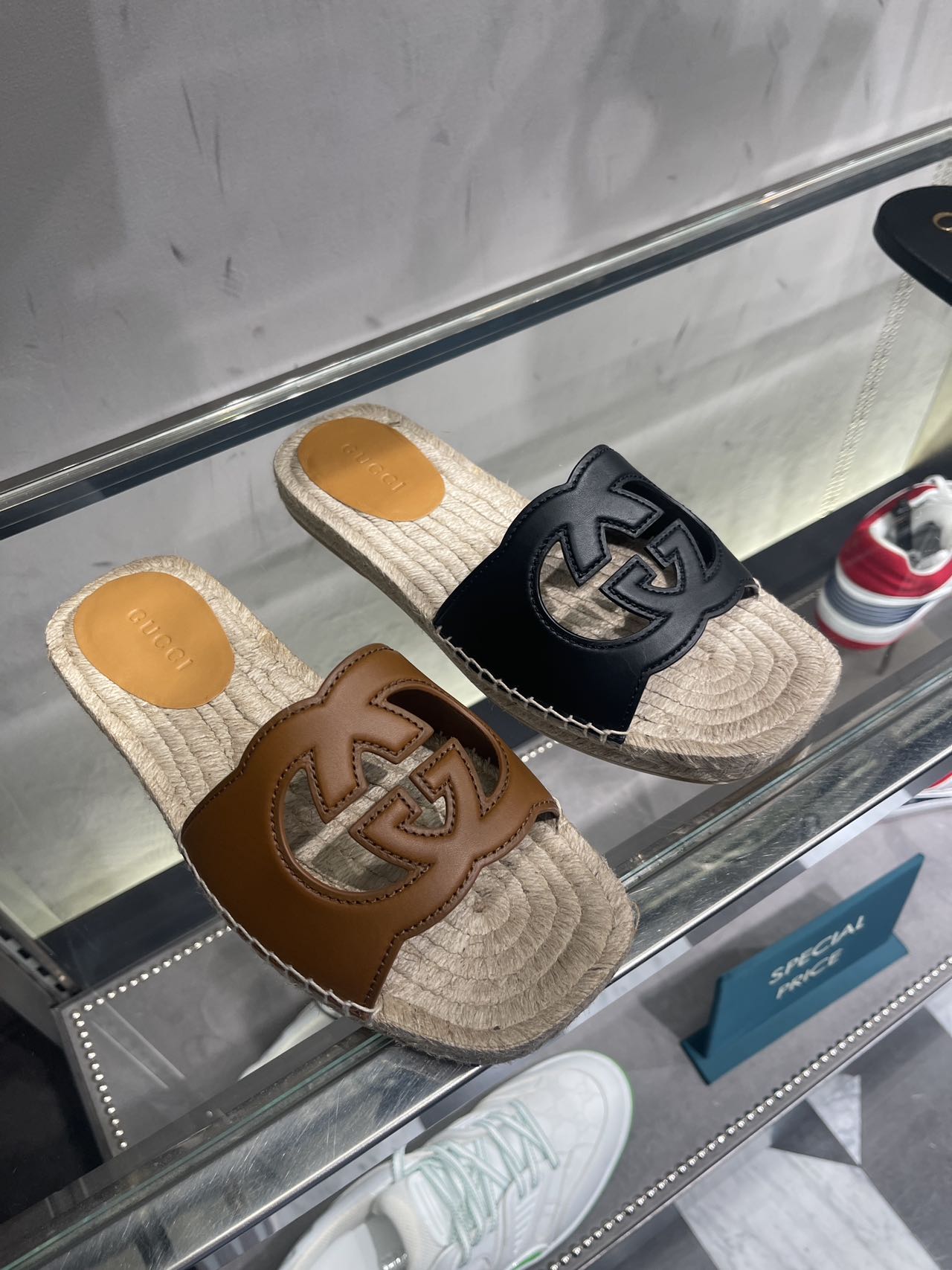 @Gucci 男女款草編拖鞋/435P220 🔔限時折扣 🉐11000