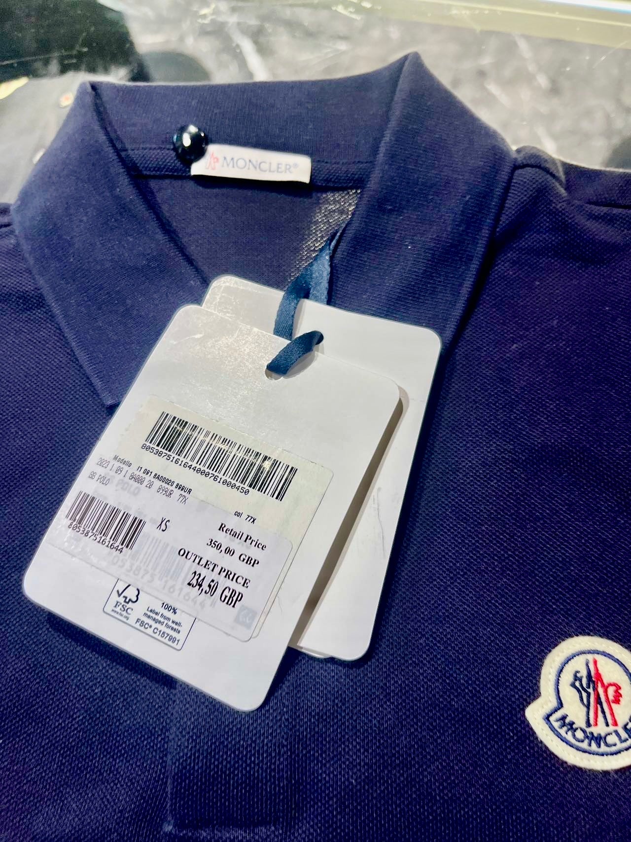 @Moncler 雙肩飾帶Polo上衣 P234 🔔限時折扣 🉐11530