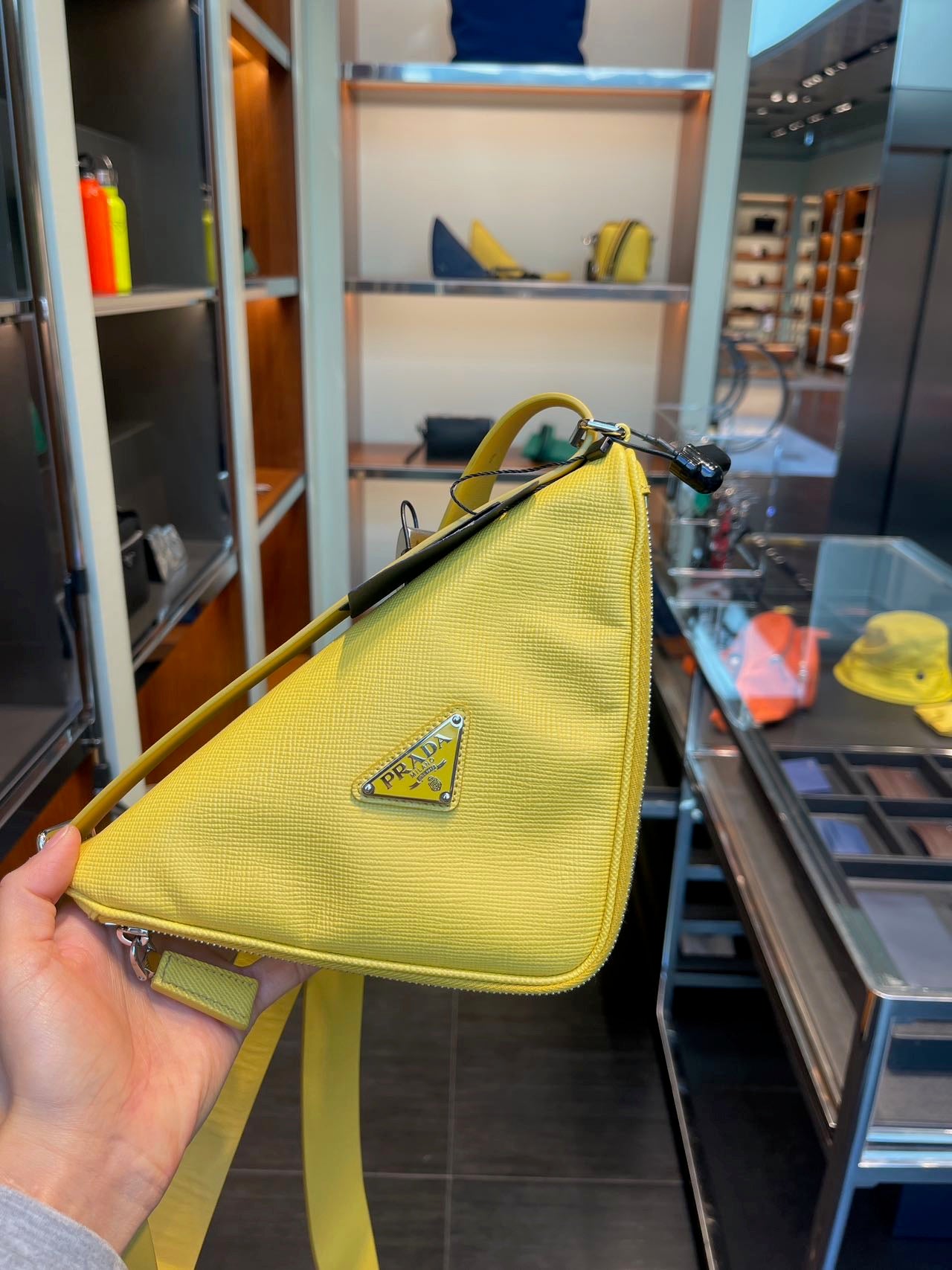 @Prada Bag 品牌經典三角包/1650P990 🔥下殺🉐45350