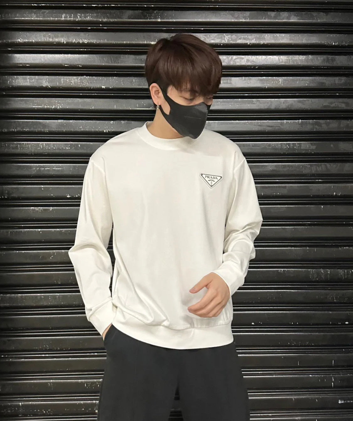 @Prada 男生款大學T上衣/375 🔔限時折🉐17880