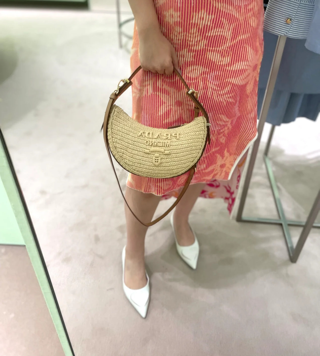 Prada Arqué Crochet 鉤織腋下包/E1900 🉐67500🇪🇺