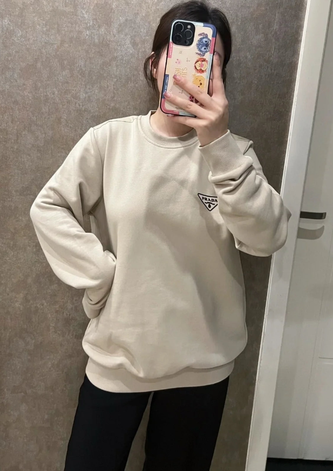 @Prada 男生款大學T上衣/375 🔔限時折🉐17880