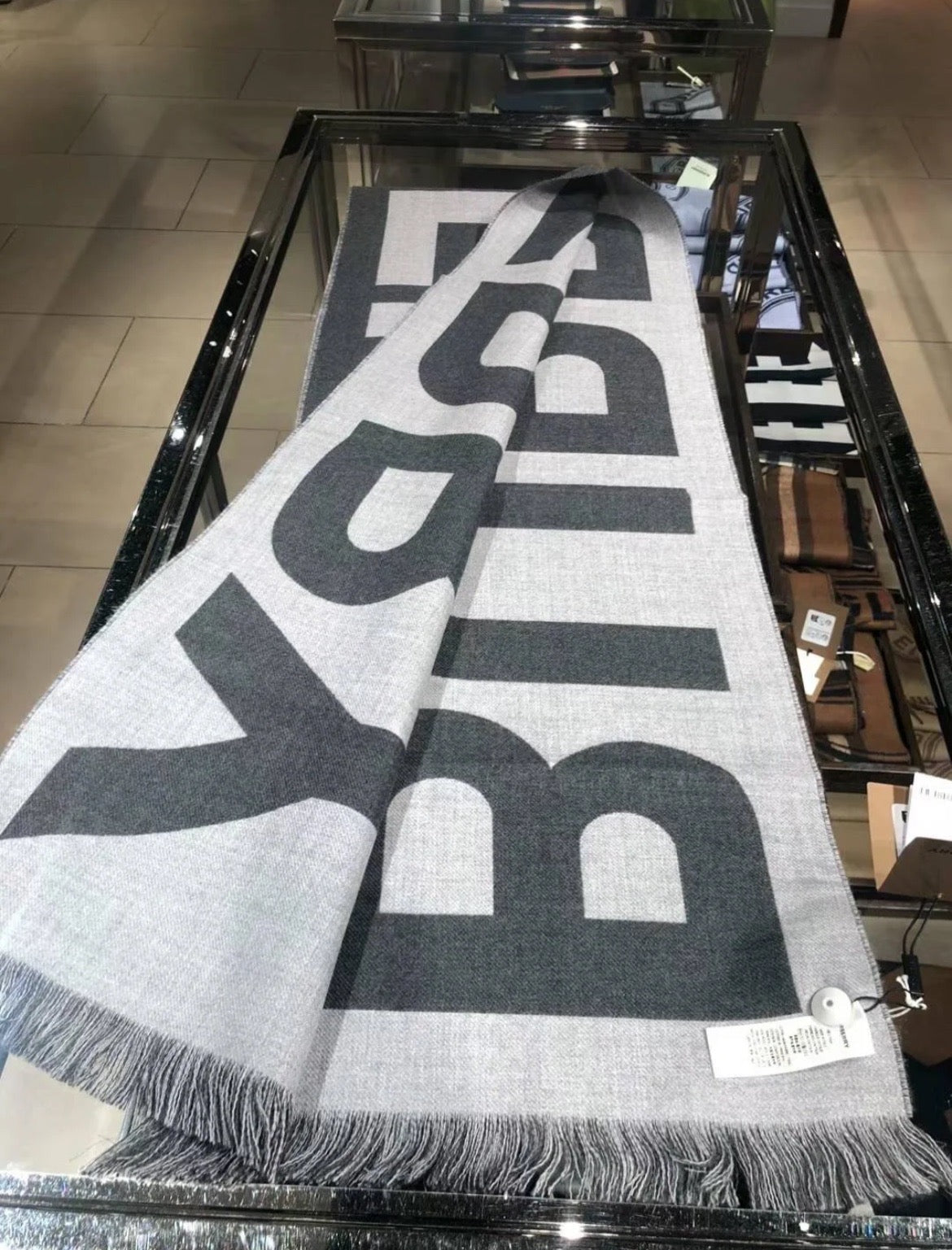 @Burberry Jacquard 羊毛字母圍巾-灰/290P129 🔥下殺🉐7310