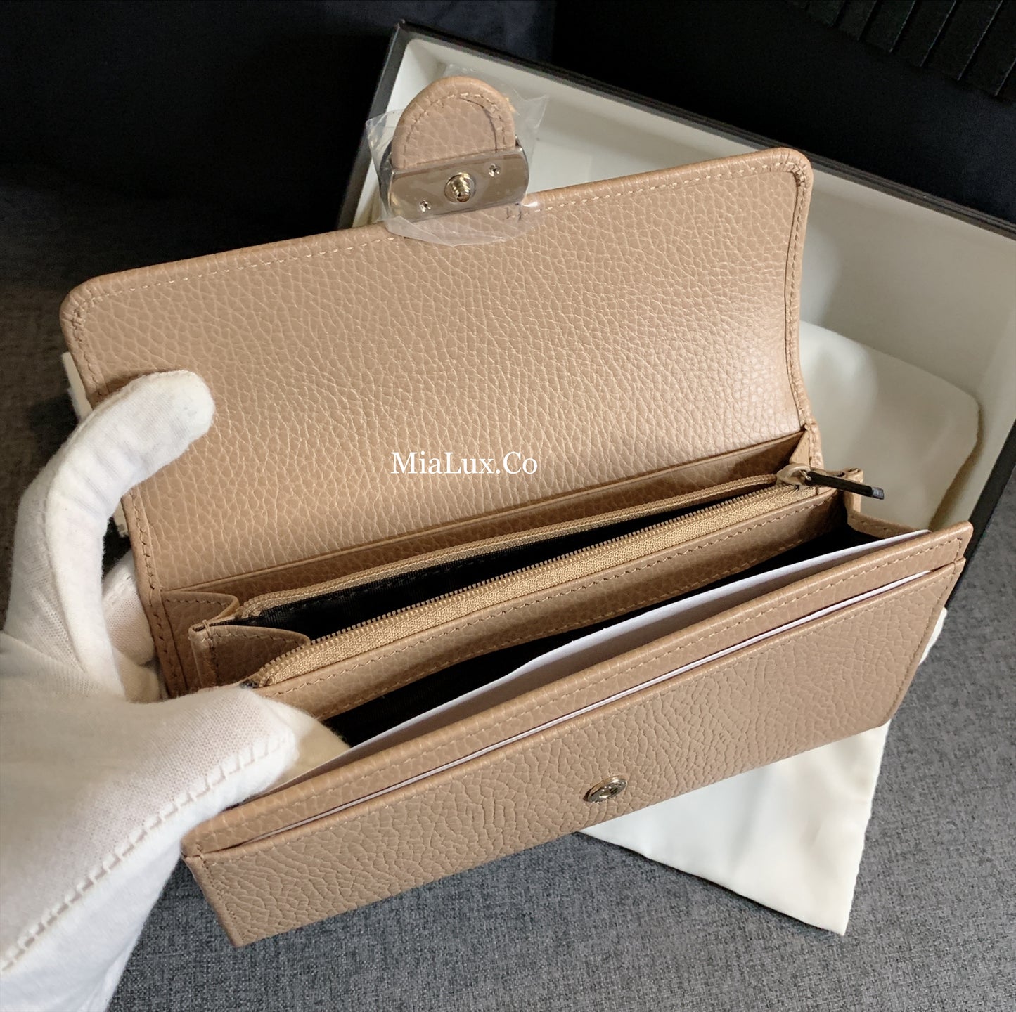 *@Gucci▪️Interlocking 雙G銀扣翻蓋長夾/P270 🔔限時折🉐13150