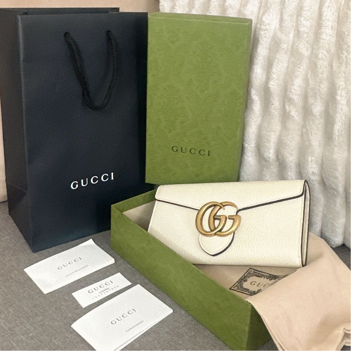 *現貨*@Gucci Marmont 馬夢白色掀蓋長夾 P15000 /T19000