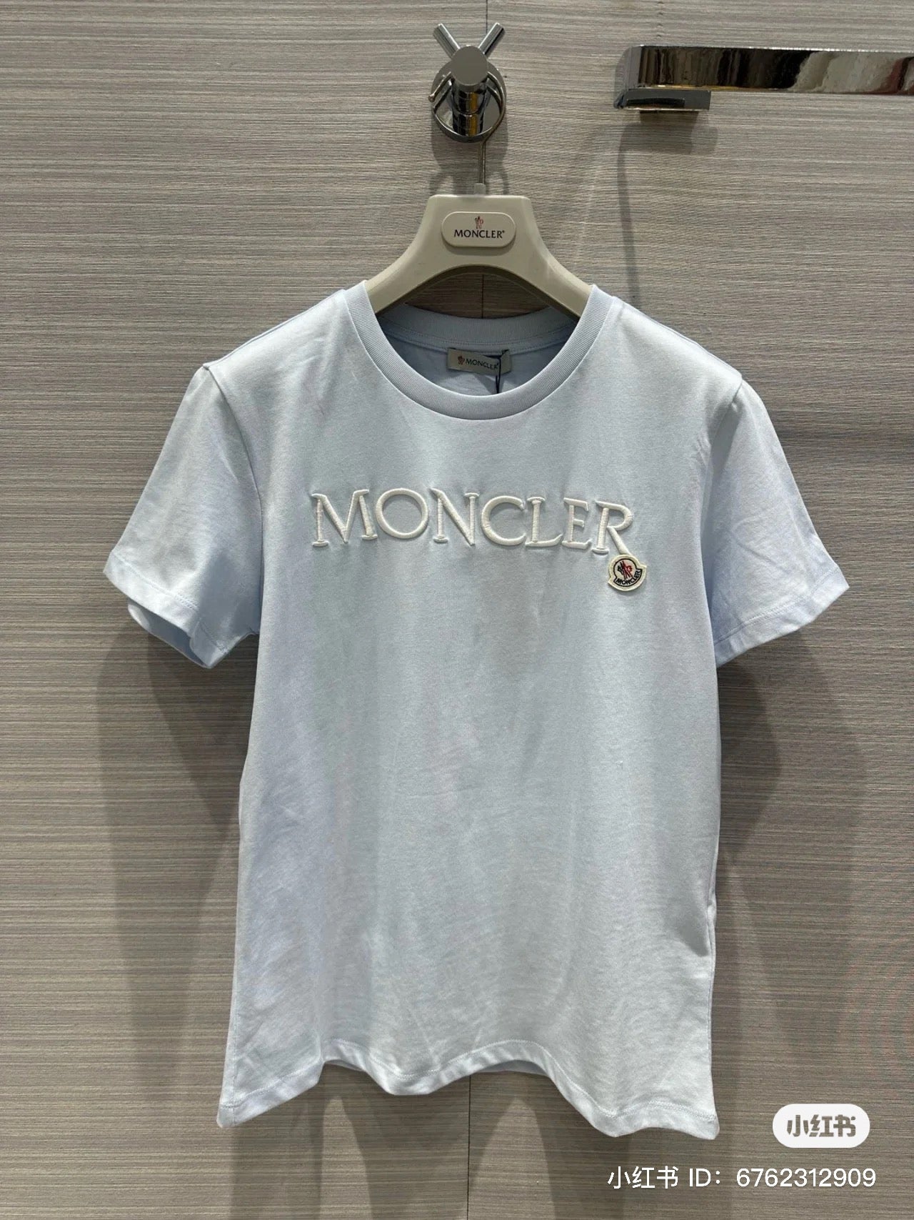 Moncler Embroidered Logo T恤上衣/245 🉐10800