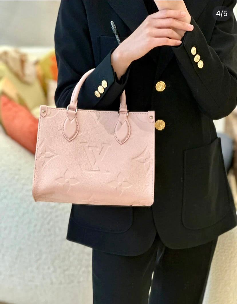 LV OnTheGo PM 小款托特包/2340✨🉐96940