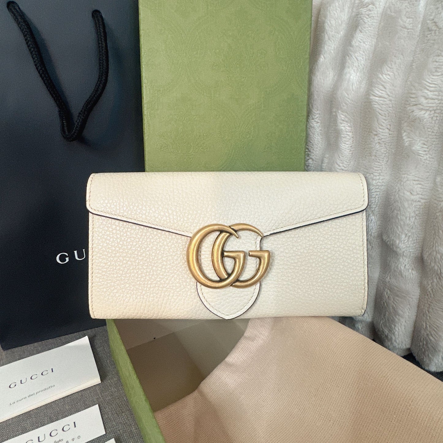 *現貨*@Gucci Marmont 馬夢白色掀蓋長夾 P15000 /T19000