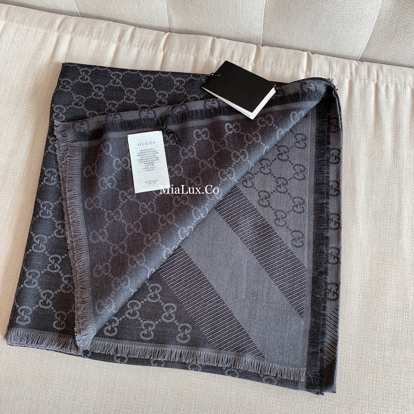 *@Gucci Wool Scarf Square 羊毛大方巾/P180