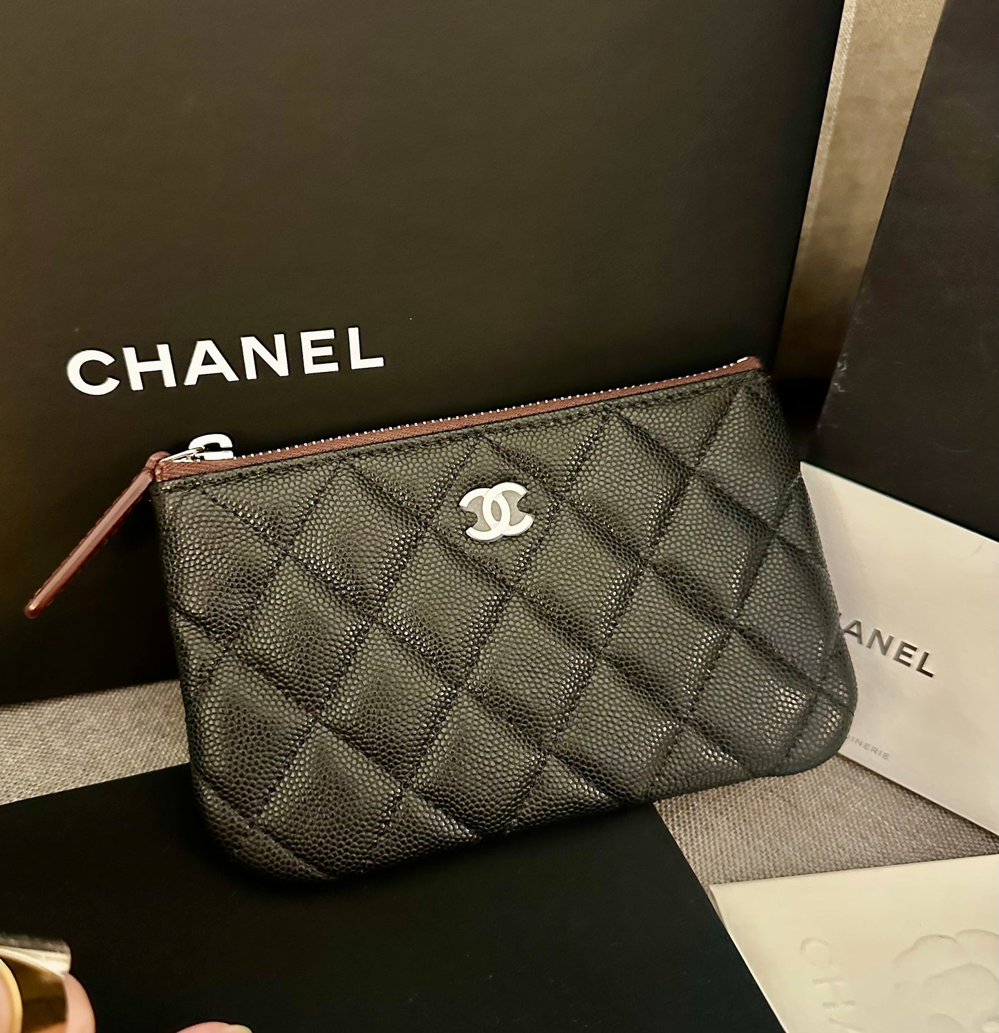 *現貨*CHANEL▪️ZIPPED CASE SMALL 一字拉鍊零錢包 特惠✨🉐22800