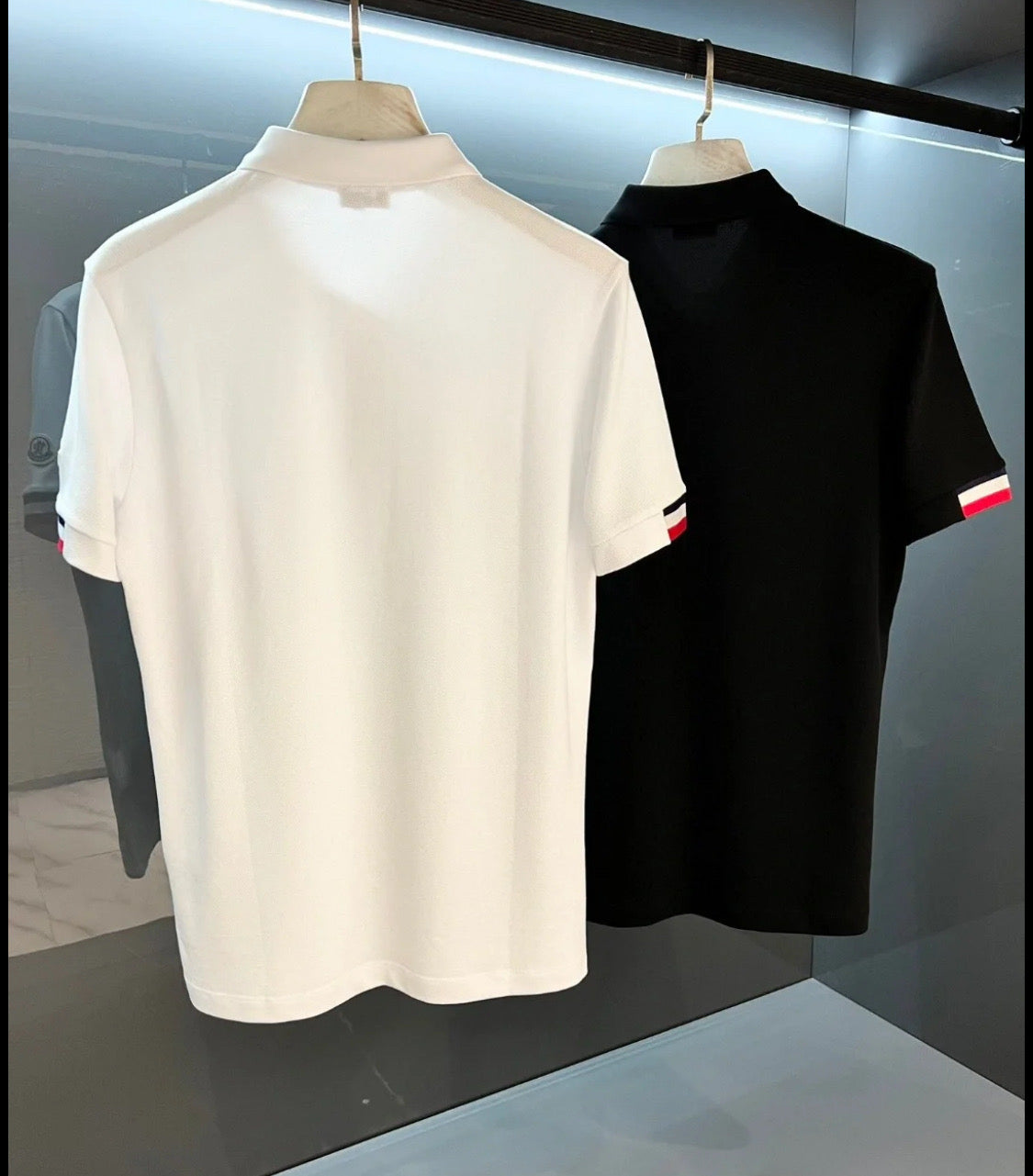 *@Moncler Polo 男生款袖飾POLO上衣/230P154 🔔限時折🉐8430