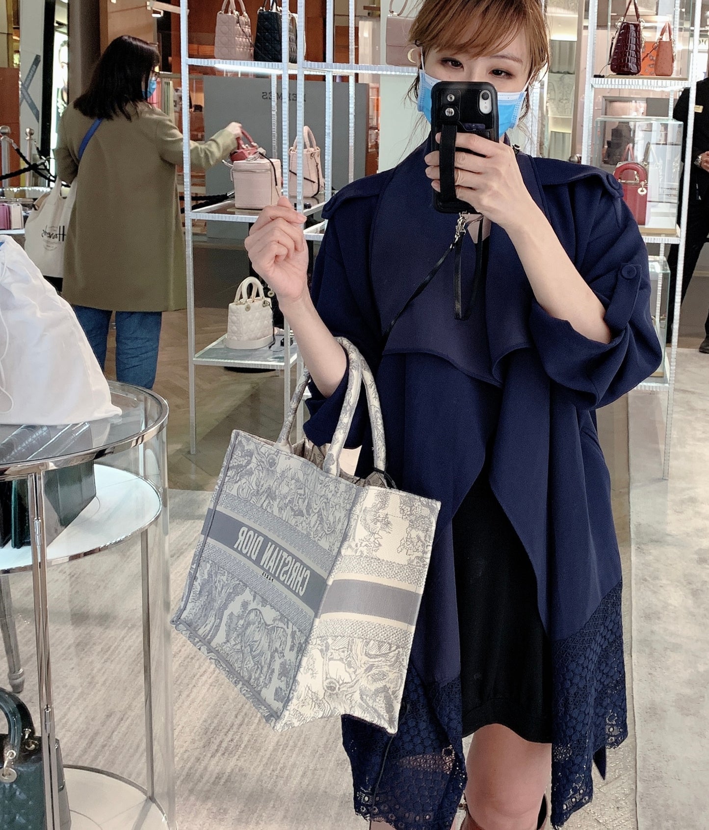 Dior▪️Book Tote M 中款刺繡托特包/2500E2700 🉐95500🇪🇺