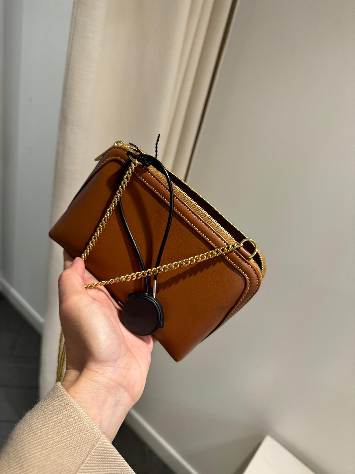 @Celine Clutch 愛心牛皮鏈包/970P631 🔔限時折🉐29200