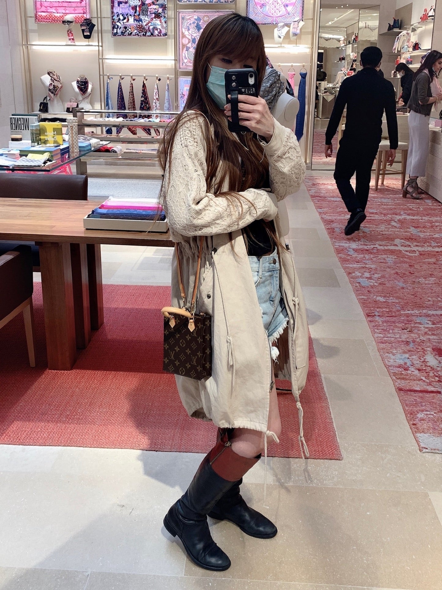 *現貨*LV Petit Sac Plat 小款琴譜包/1260 年前特價🉐46800