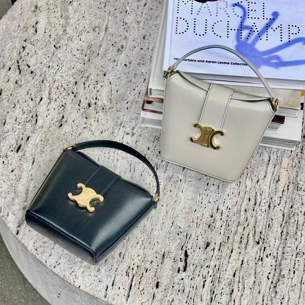 Celine Bucket triomphe Mini 迷你薯條包/1650E1800 🉐64000🇪🇺