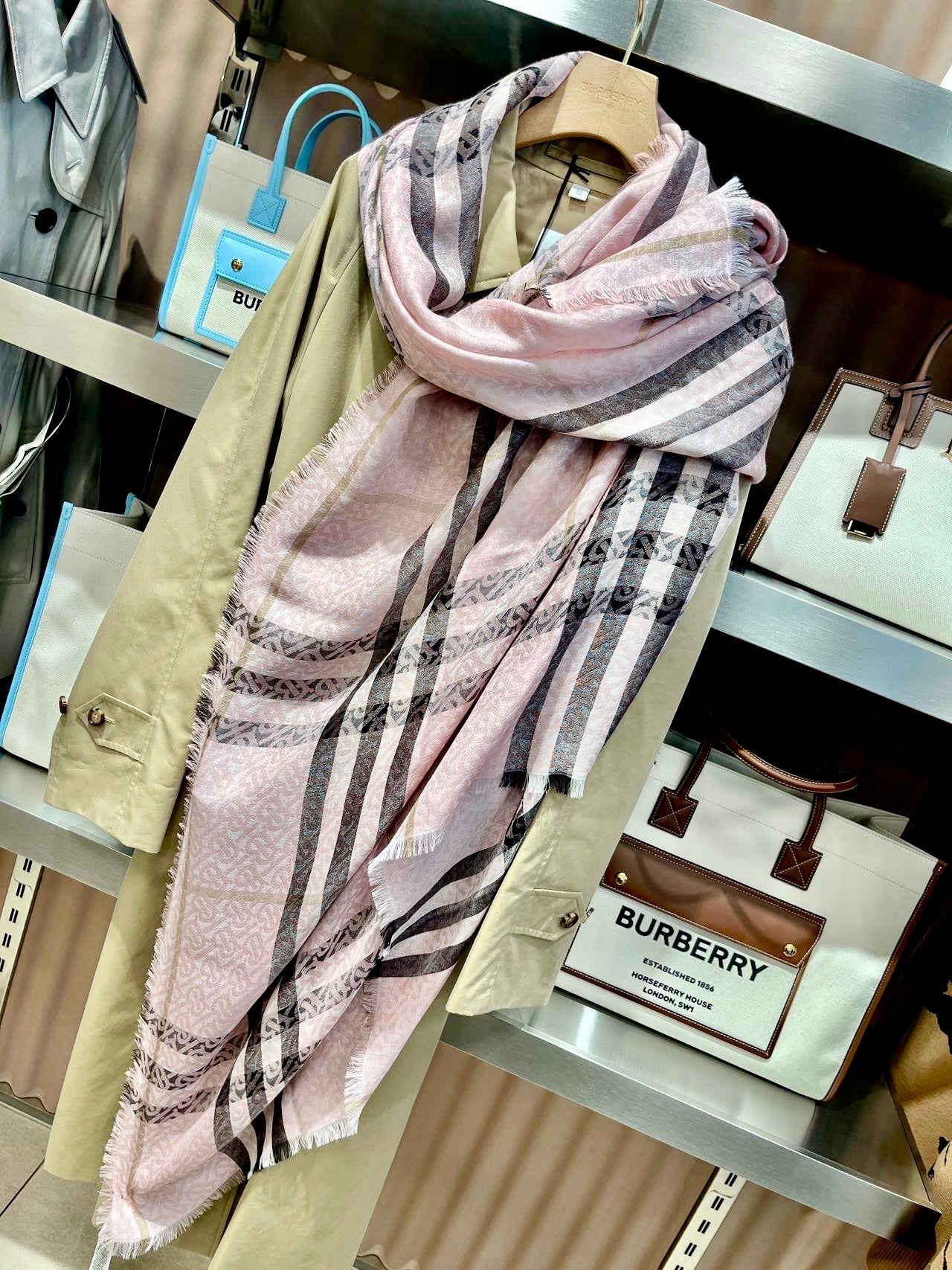 @Burberry TB薄圍巾/390P270 🔥折上七折🉐9980