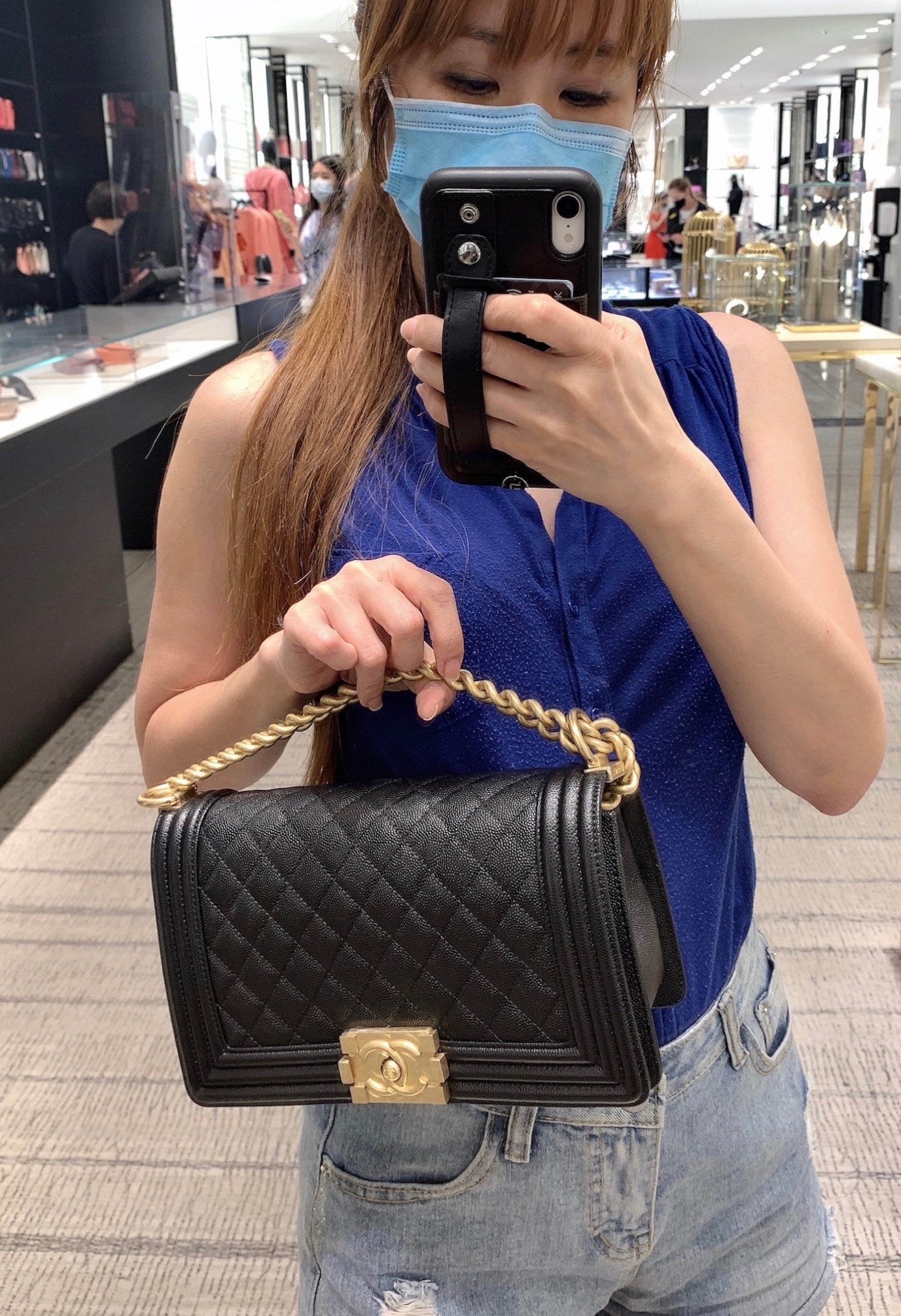 CHANEL BOY M 中款BOY包/5800🉐229980🏷️