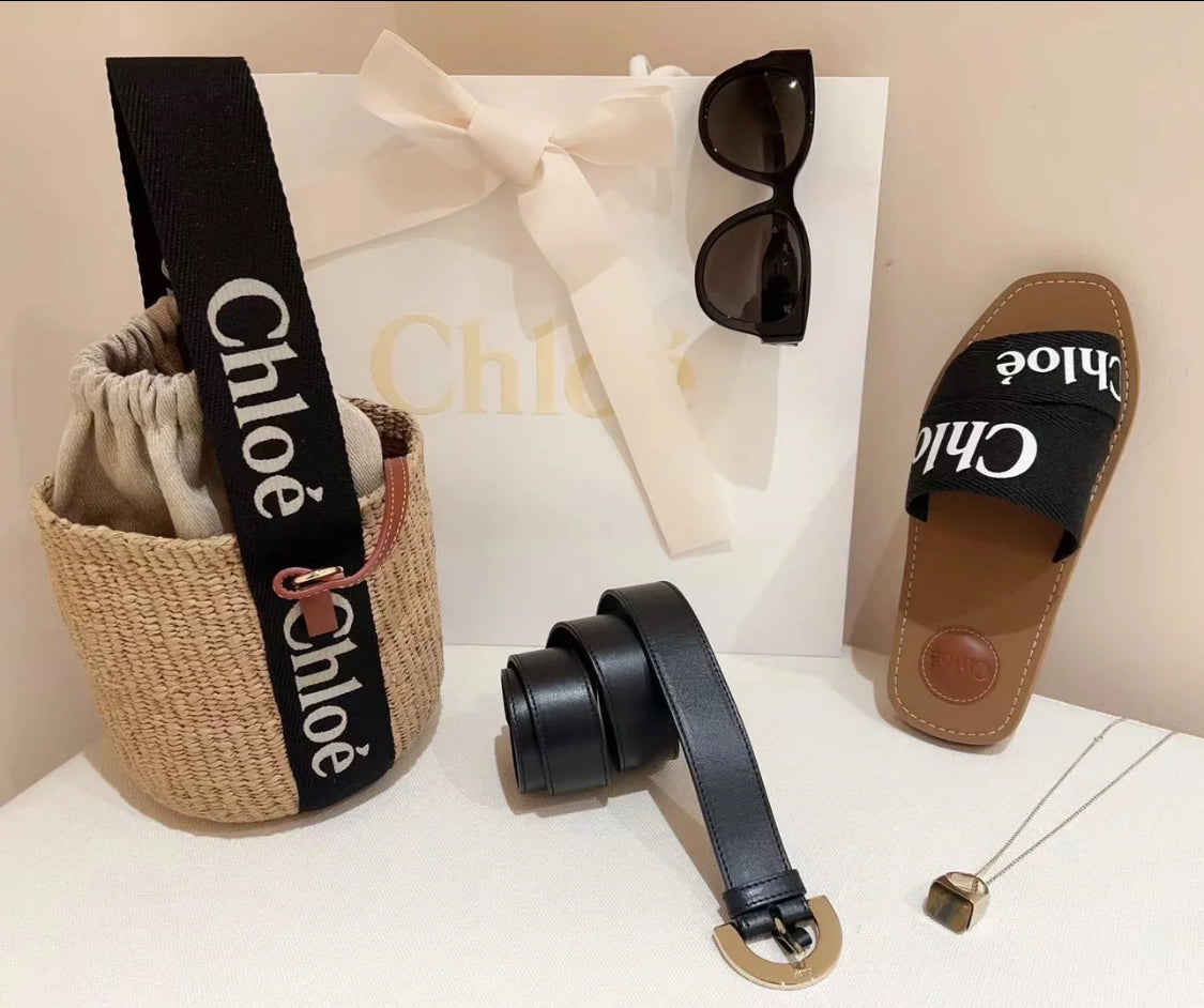 Chloe Woody 平底拖鞋 * £360 c275