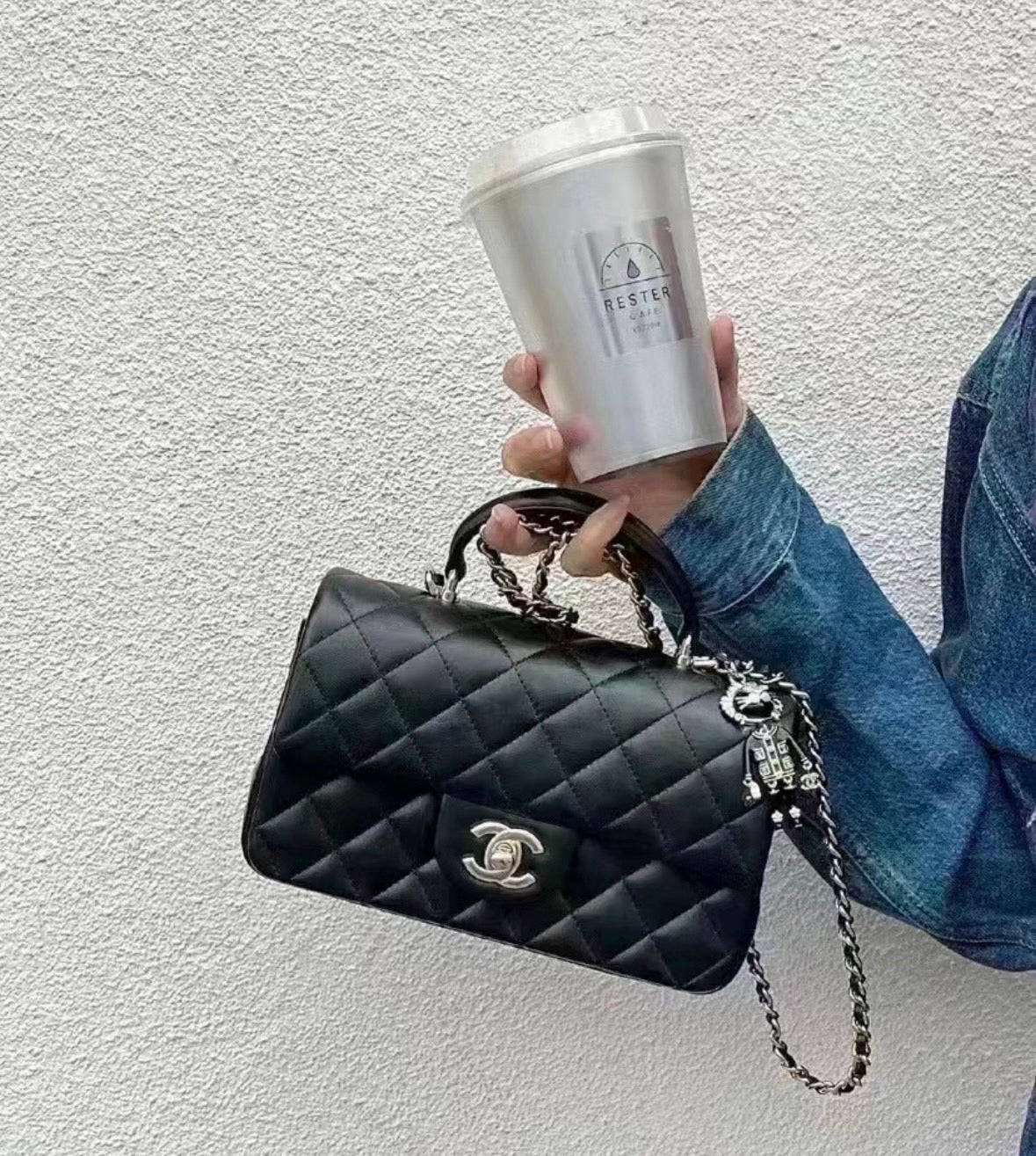 *現貨*CHANEL 24A CF20 HANDLE MINI 大迷你提把口蓋包 香檳淡金釦 P180000 /T218000