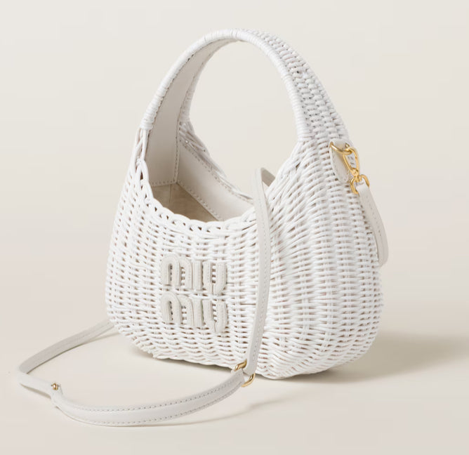 MiuMiu Wander Wicker Hobo 編織半月腋下包/1610E2000 🉐71000🇪🇺