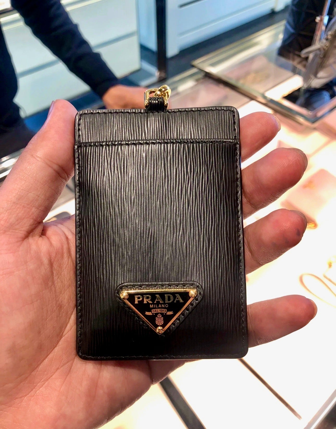 @Prada Carte 三角標水波防刮名牌夾/P225 🔔限時折🉐12250