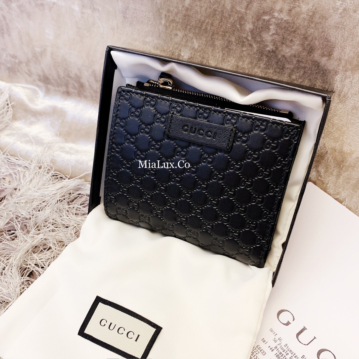 @Gucci Embossed Wallet 壓紋雙開內拉鍊短夾/P230