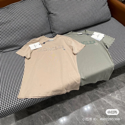 Moncler Embroidered Logo T恤上衣/245 🉐10800