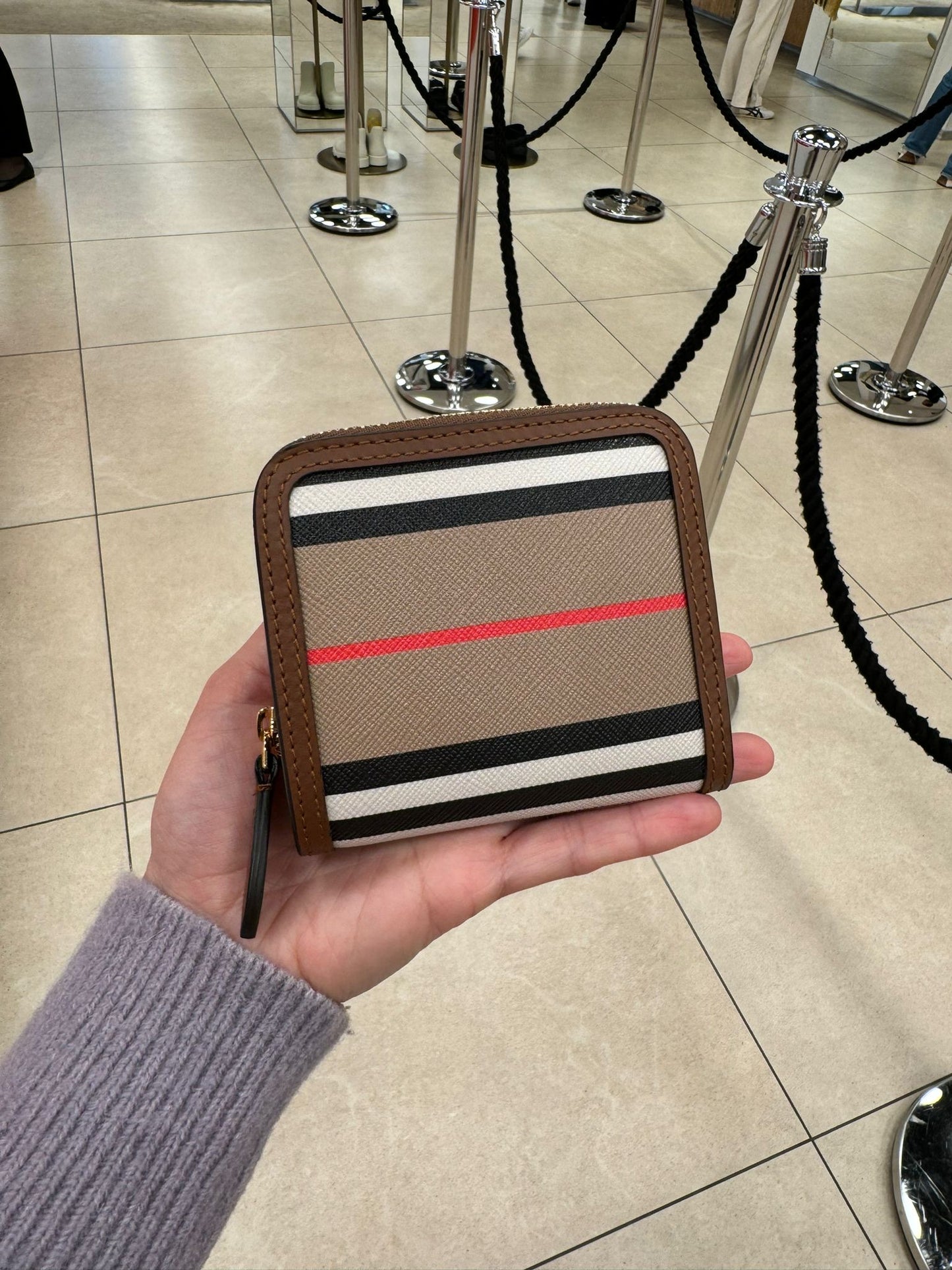 *@Burberry Allington 經典條紋短夾/245P149 🔥下殺🉐7510