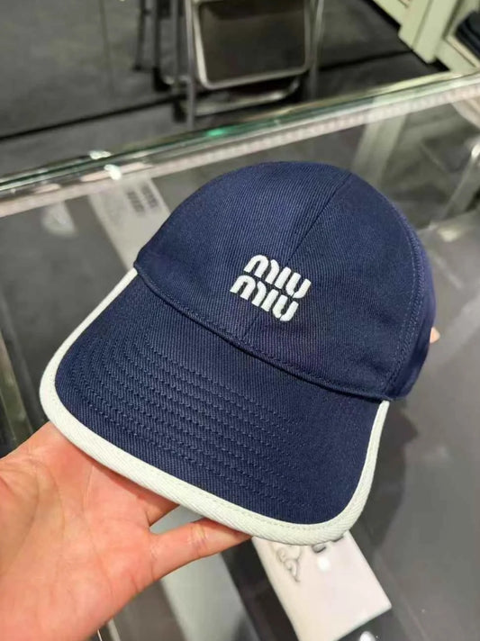 @MiuMiu Outlet Cap Logo棒球帽 🉐11990
